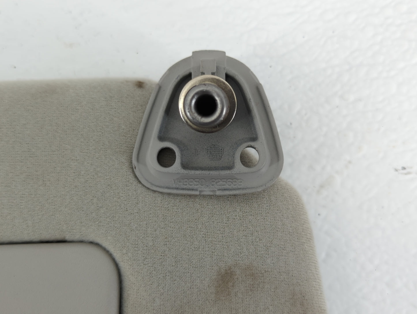 2002-2006 Toyota Camry Sun Visor Shade Replacement Passenger Right Mirror Fits Fits 2002 2003 2004 2005 2006 OEM Used Auto P