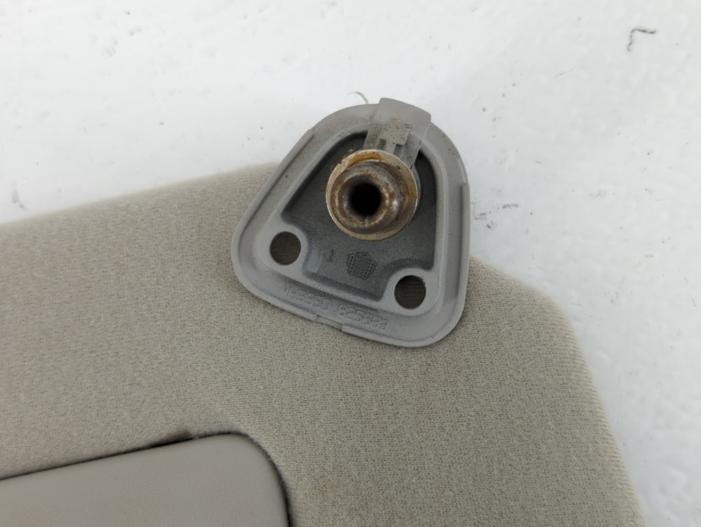 2002-2004 Toyota Camry Sun Visor Shade Replacement Passenger Right Mirror Fits Fits 2002 2003 2004 OEM Used Auto Parts - Oem