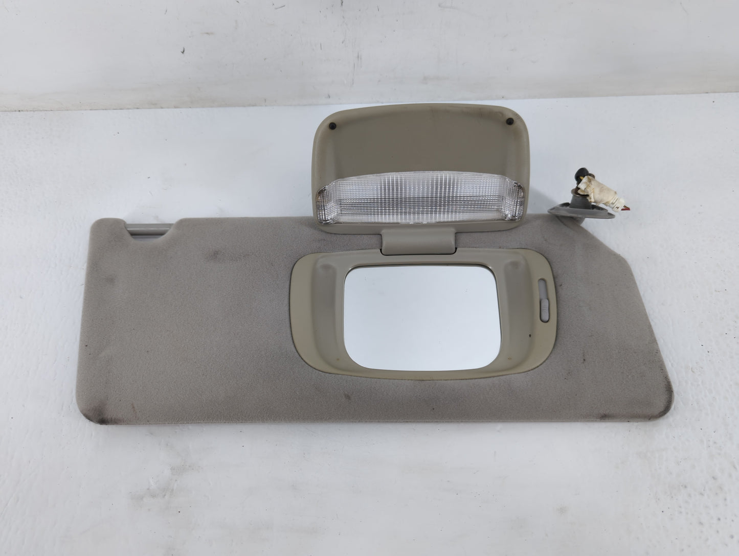 2002-2006 Toyota Camry Sun Visor Shade Replacement Passenger Right Mirror Fits Fits 2002 2003 2004 2005 2006 OEM Used Auto P