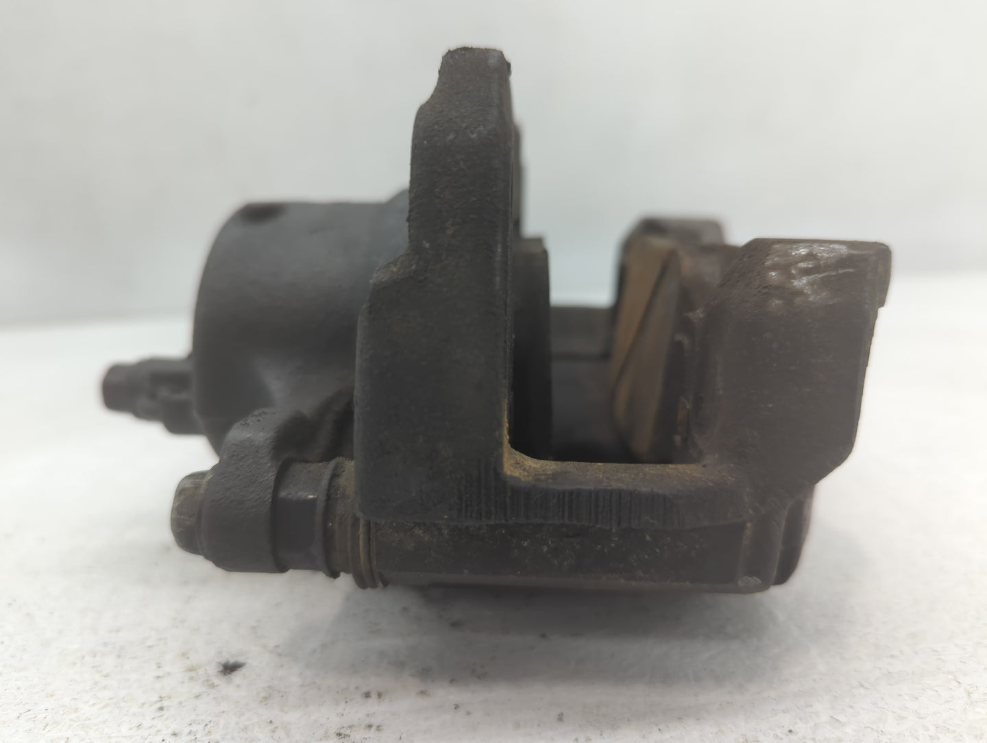 2002-2006 Toyota Camry Front Passenger Right Brake Caliper 701453 - Oemusedautoparts1.com