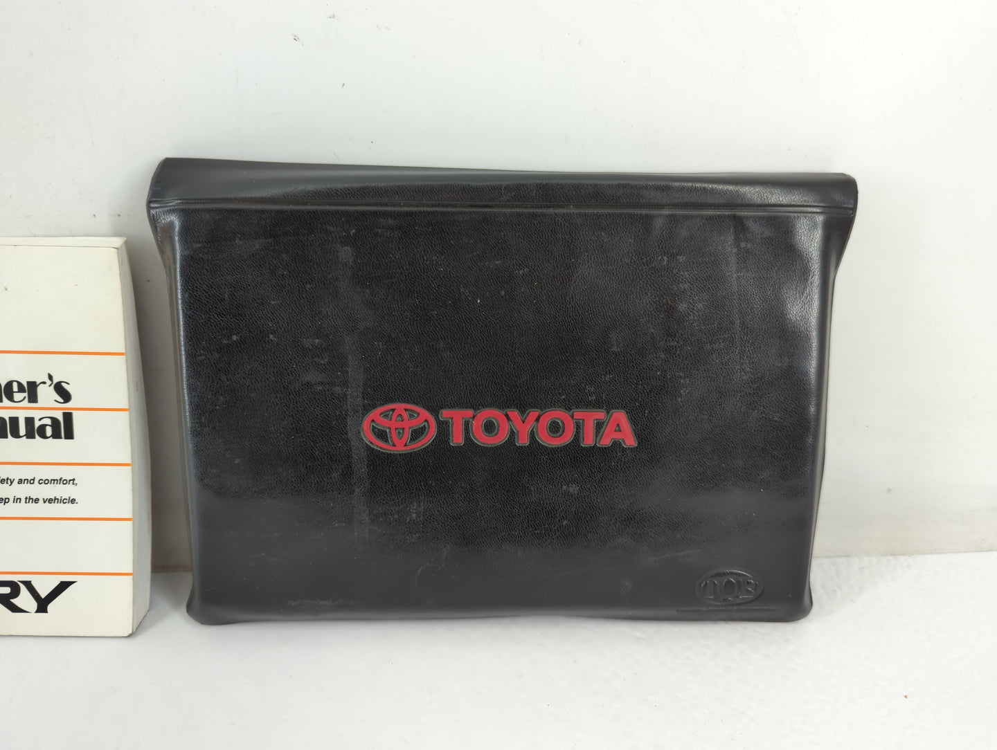2002 Toyota Camry Owners Manual Book Guide P/N:01999-33544 OEM Used Auto Parts - Oemusedautoparts1.com
