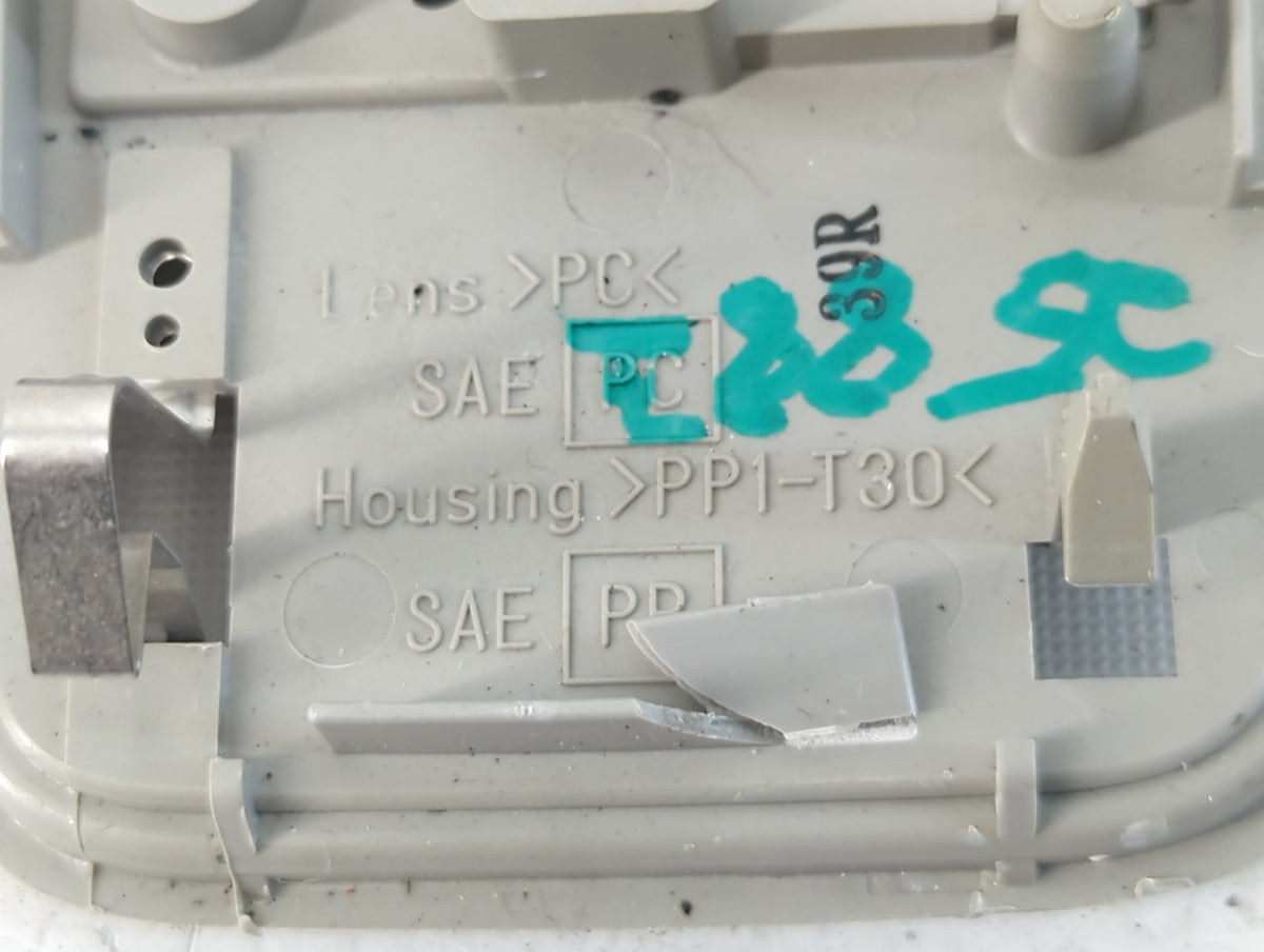2002-2006 Toyota Camry Overhead Roof Console 888336 - Oemusedautoparts1.com