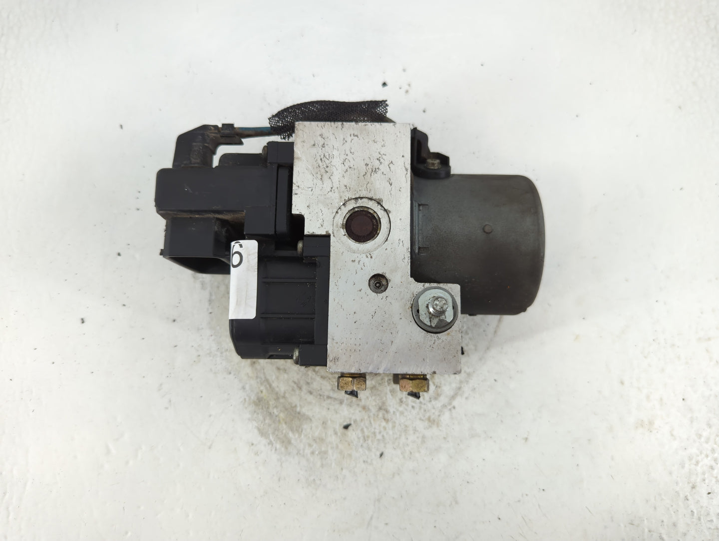 2002-2003 Toyota Camry ABS Pump Control Module Replacement P/N:881 586 517 Fits Fits 2002 2003 OEM Used Auto Parts - Oemused