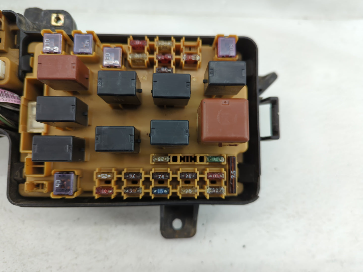 2000-2002 Toyota Celica Fusebox Fuse Box Panel Relay Module Fits Fits 2000 2001 2002 OEM Used Auto Parts - Oemusedautoparts1