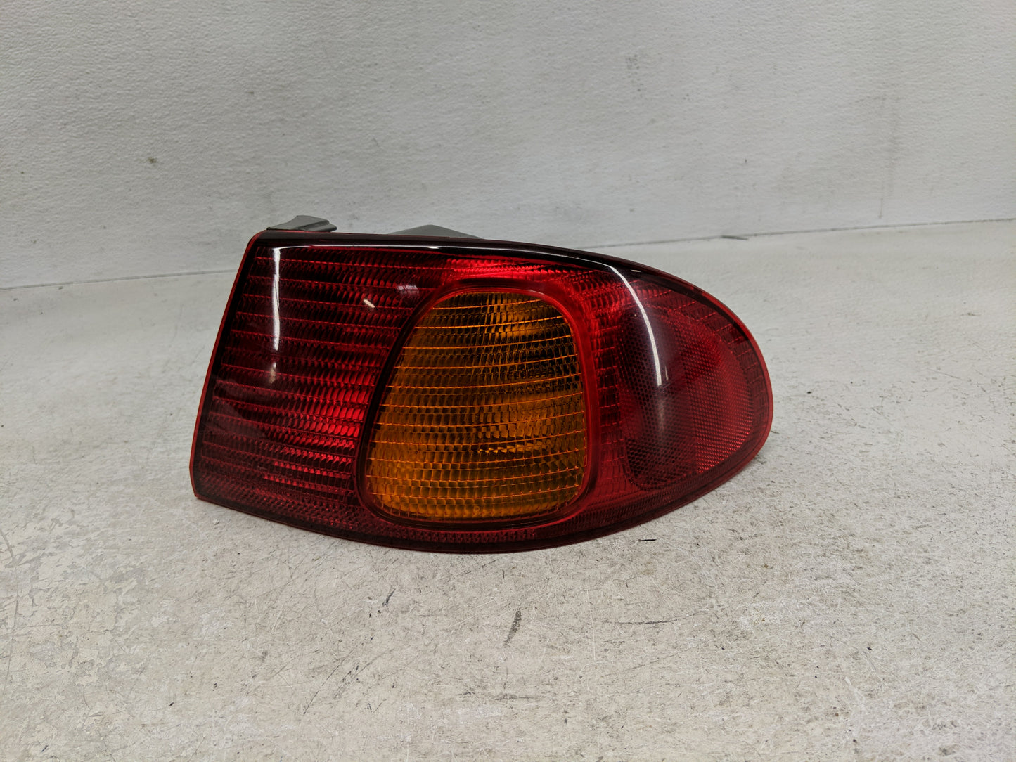 1998-2002 Toyota Corolla Tail Light Assembly Passenger Right OEM Fits Fits 1998 1999 2000 2001 2002 OEM Used Auto Parts - Oe