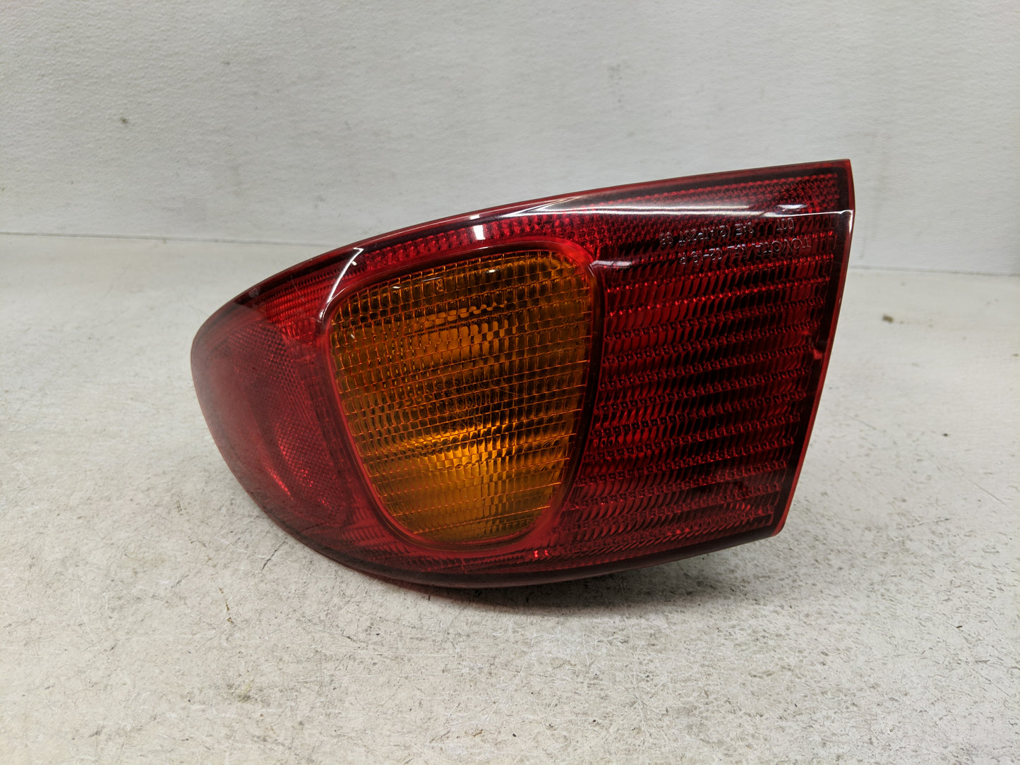 1998-2002 Toyota Corolla Tail Light Assembly Passenger Right OEM Fits Fits 1998 1999 2000 2001 2002 OEM Used Auto Parts - Oe