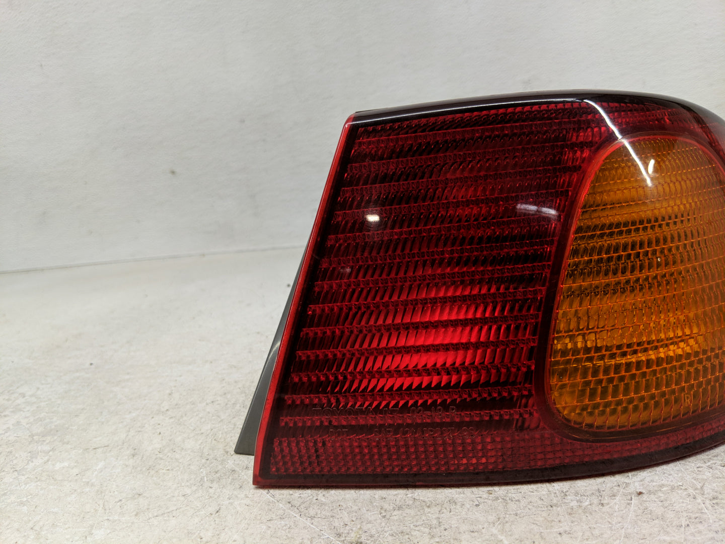 1998-2002 Toyota Corolla Tail Light Assembly Passenger Right OEM Fits Fits 1998 1999 2000 2001 2002 OEM Used Auto Parts - Oe
