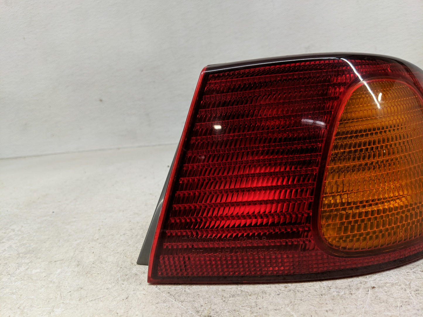 1998-2002 Toyota Corolla Tail Light Assembly Passenger Right OEM Fits Fits 1998 1999 2000 2001 2002 OEM Used Auto Parts - Oe