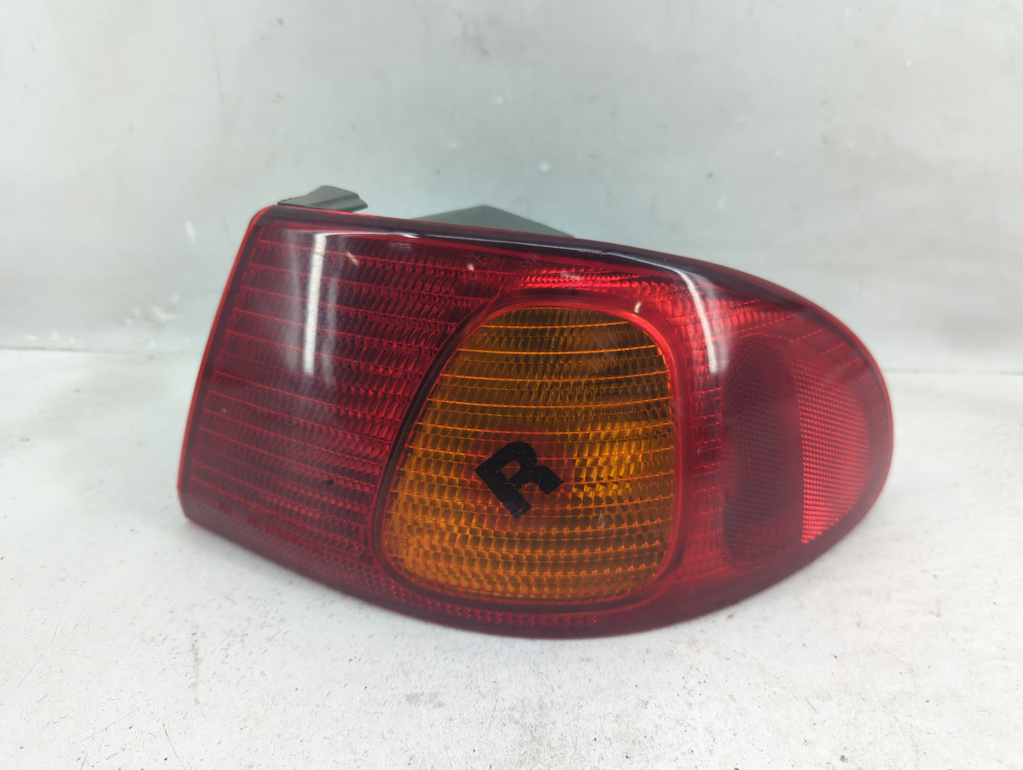1998-2002 Toyota Corolla Tail Light Assembly Passenger Right OEM Fits Fits 1998 1999 2000 2001 2002 OEM Used Auto Parts - Oe