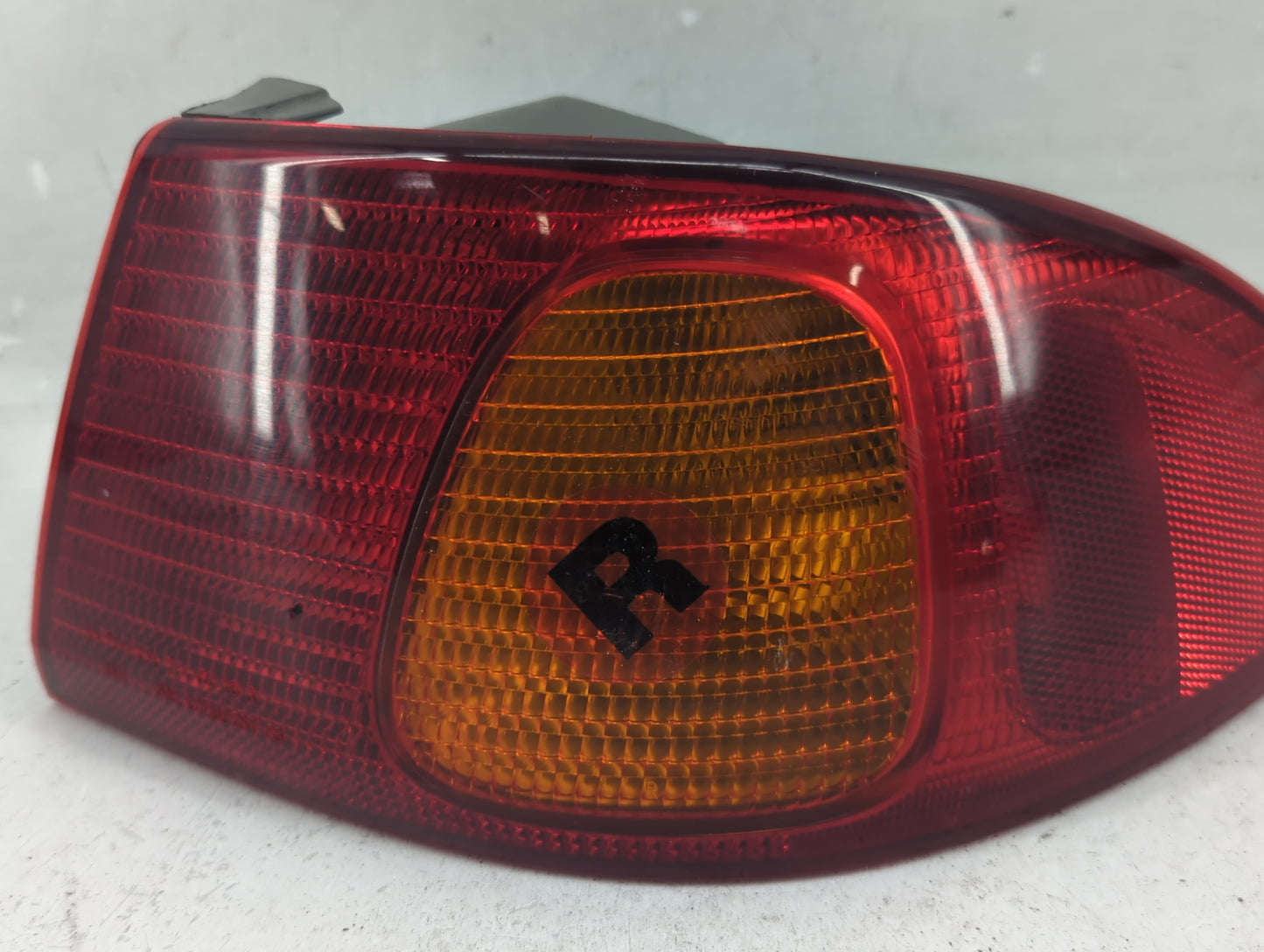 1998-2002 Toyota Corolla Tail Light Assembly Passenger Right OEM Fits Fits 1998 1999 2000 2001 2002 OEM Used Auto Parts - Oe