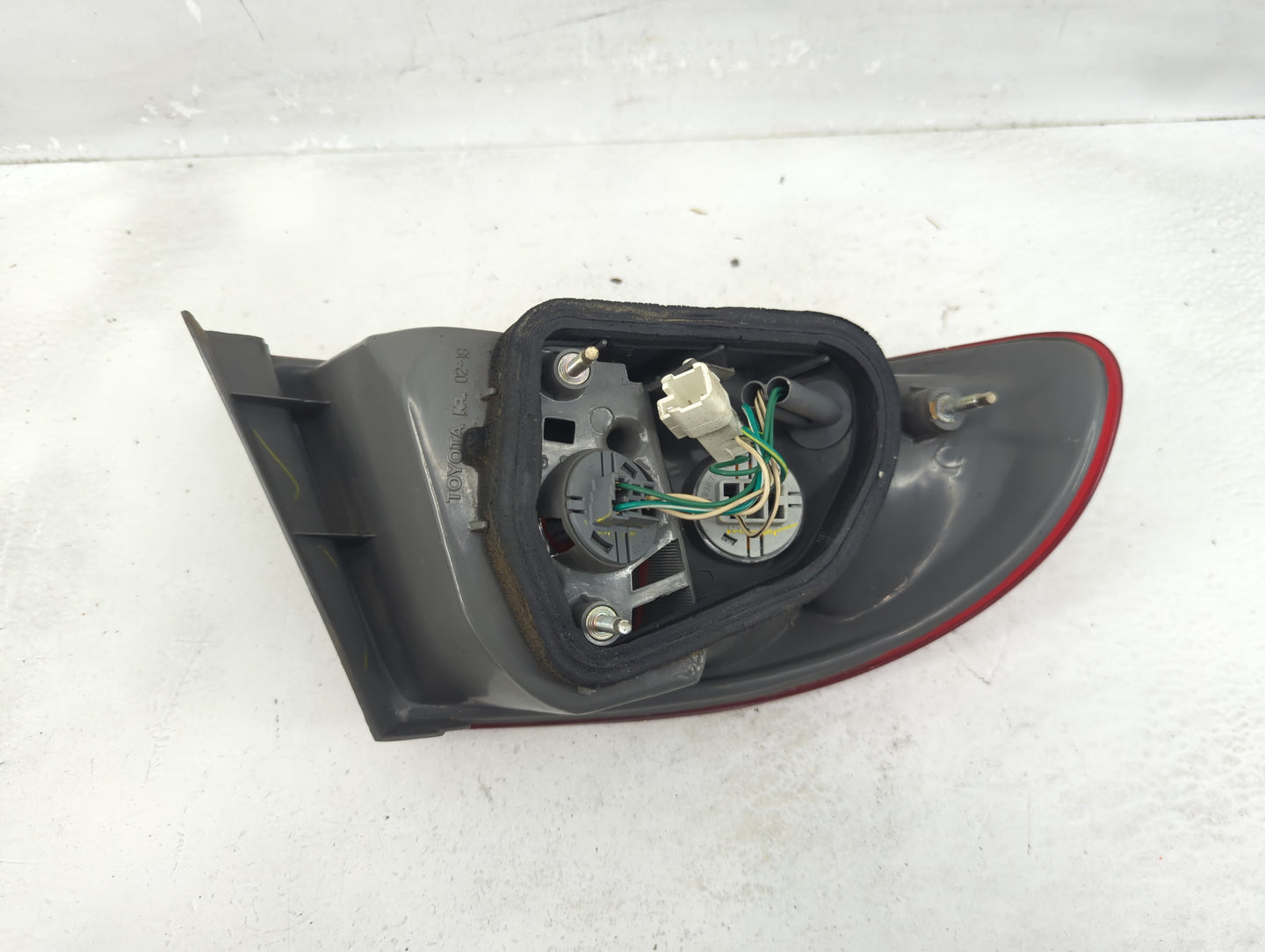 1998-2002 Toyota Corolla Tail Light Assembly Passenger Right OEM Fits Fits 1998 1999 2000 2001 2002 OEM Used Auto Parts - Oe