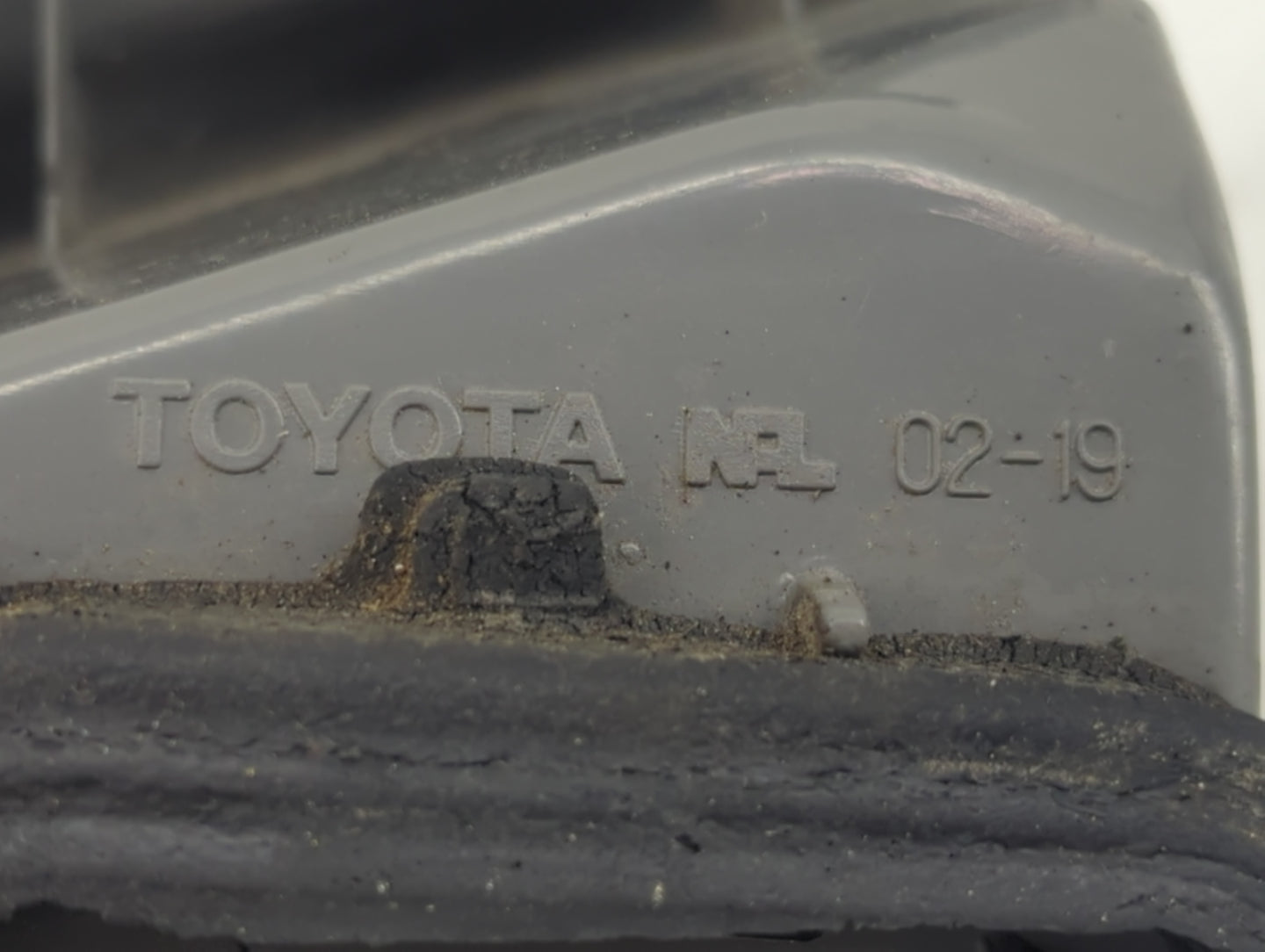 1998-2002 Toyota Corolla Tail Light Assembly Passenger Right OEM Fits Fits 1998 1999 2000 2001 2002 OEM Used Auto Parts - Oe