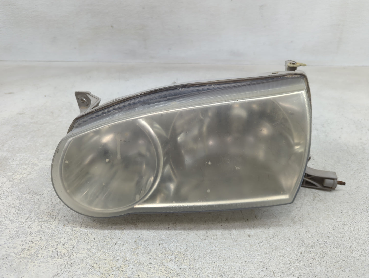 2001-2002 Toyota Corolla Driver Left Oem Head Light Headlight Lamp - Oemusedautoparts1.com
