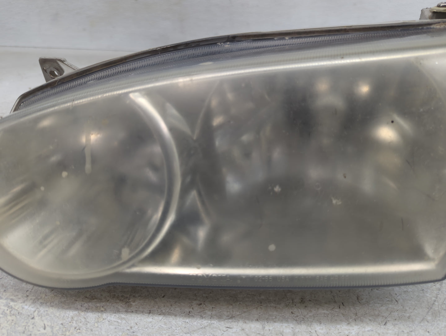 2001-2002 Toyota Corolla Driver Left Oem Head Light Headlight Lamp - Oemusedautoparts1.com