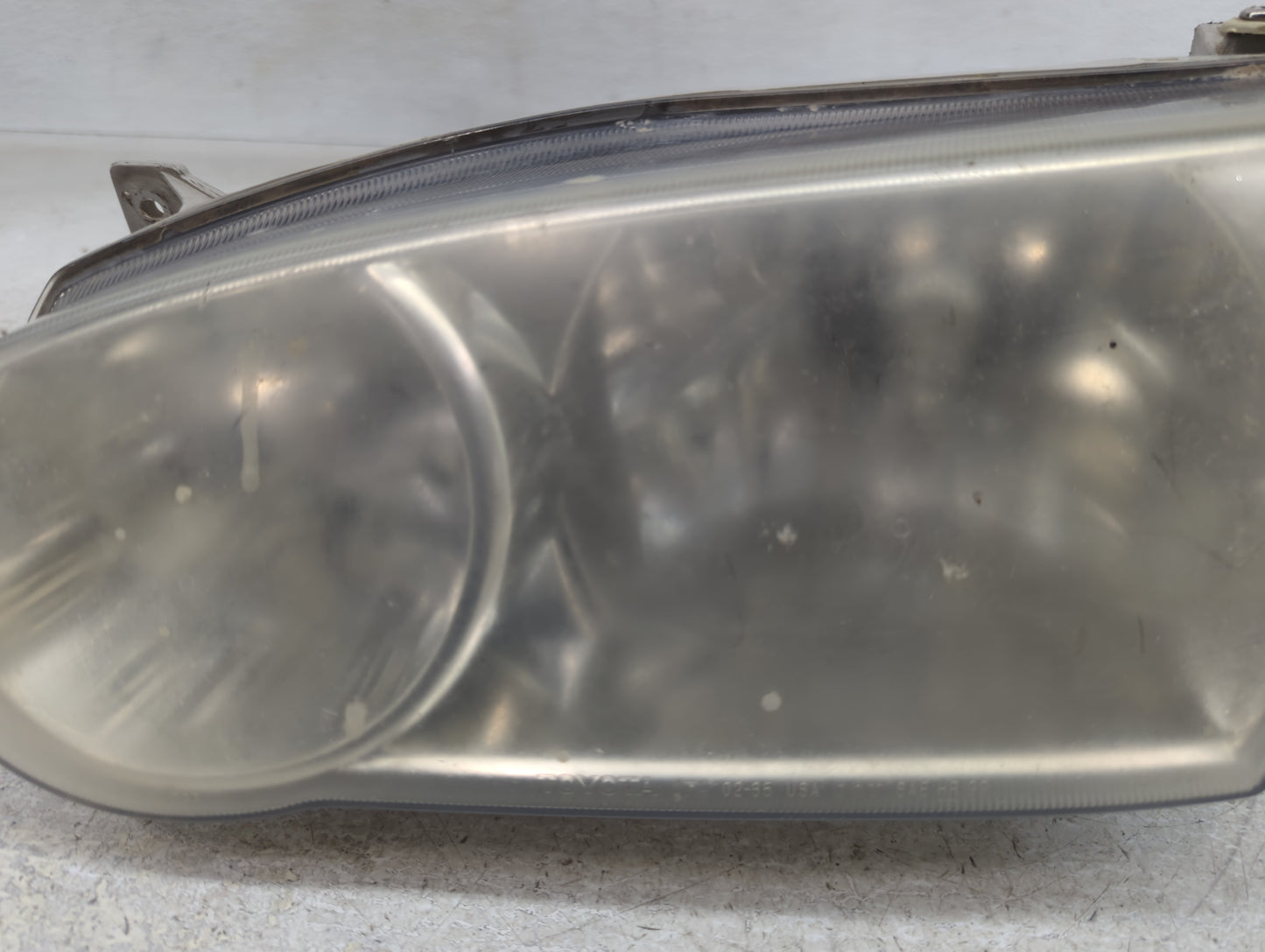 2001-2002 Toyota Corolla Driver Left Oem Head Light Headlight Lamp - Oemusedautoparts1.com