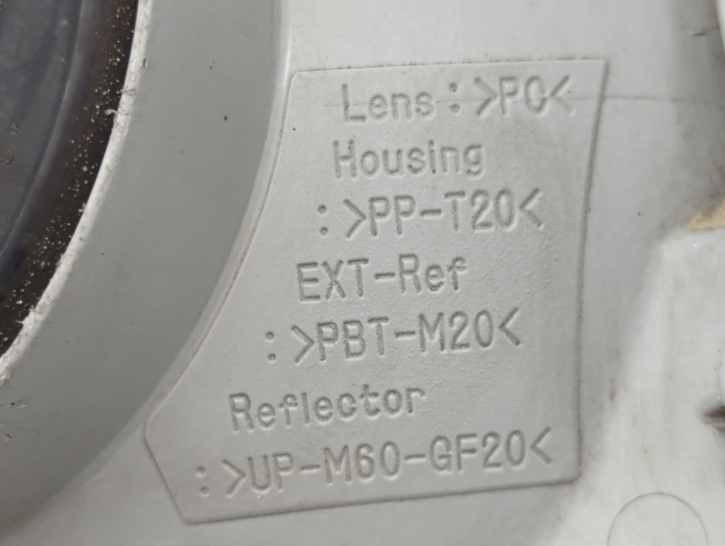 2001-2002 Toyota Corolla Driver Left Oem Head Light Headlight Lamp - Oemusedautoparts1.com