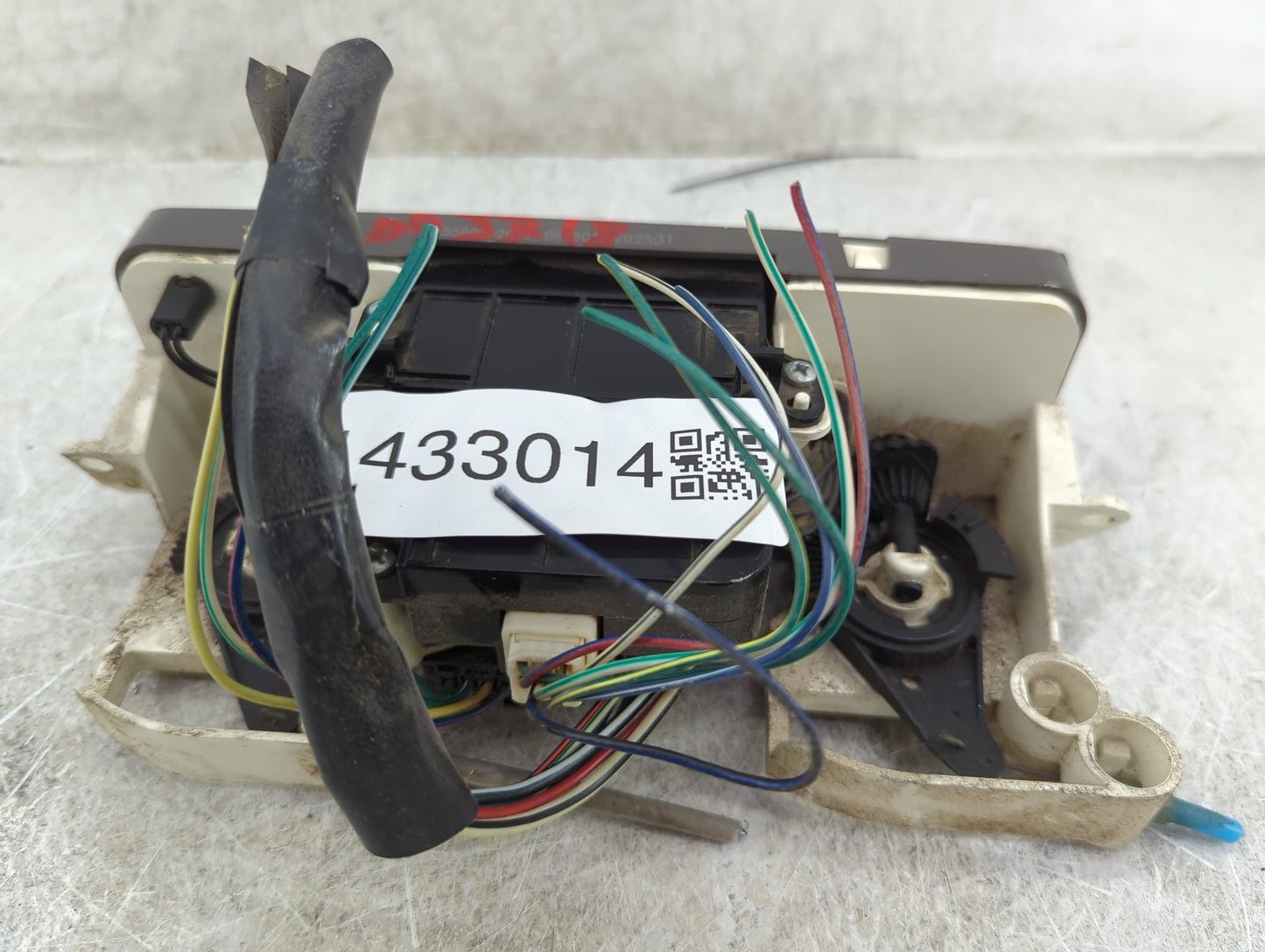 2001-2002 Toyota Corolla Climate Control Module Temperature AC/Heater Replacement Fits Fits 2001 2002 OEM Used Auto Parts - 