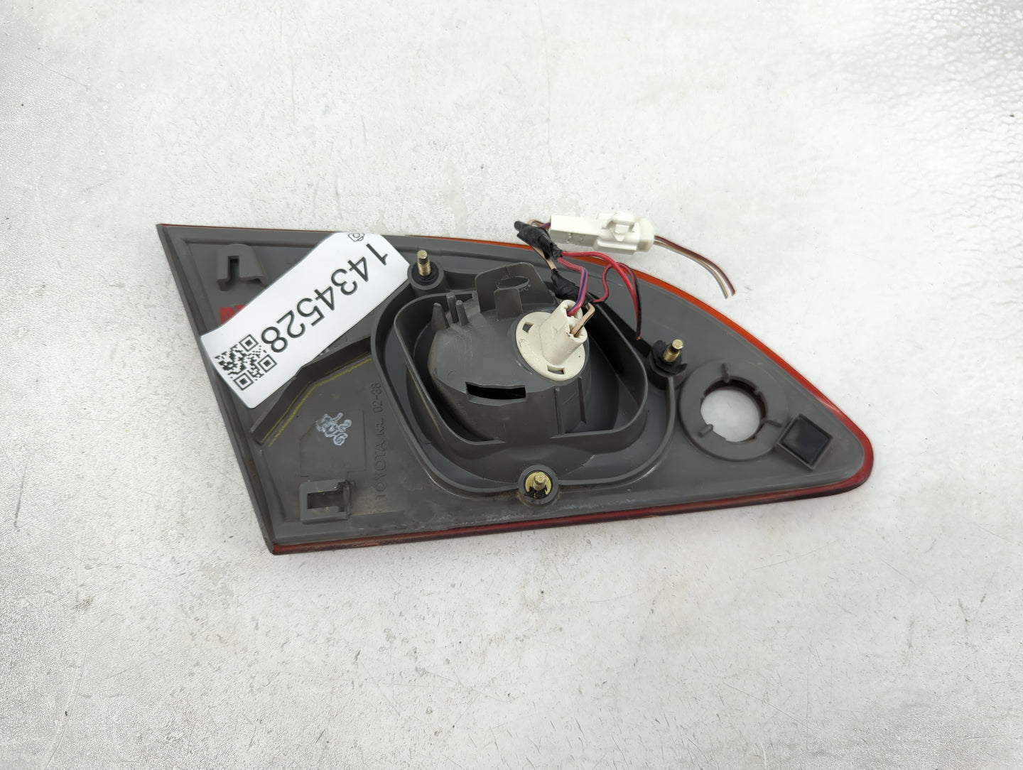 2001-2002 Toyota Corolla Tail Light Assembly Passenger Right OEM Fits Fits 2001 2002 OEM Used Auto Parts - Oemusedautoparts1