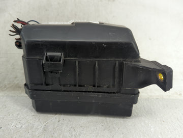 2000-2002 Toyota Corolla Fusebox Fuse Box Panel Relay Module P/N:82672-02051 Fits Fits 2000 2001 2002 OEM Used Auto Parts - 
