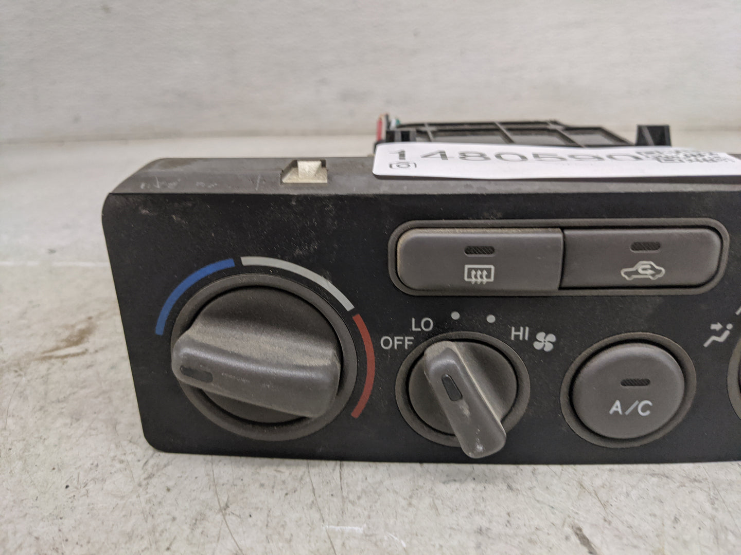2002 Toyota Corolla Climate Control Module Temperature AC/Heater Replacement P/N:080601B Fits OEM Used Auto Parts - Oemuseda