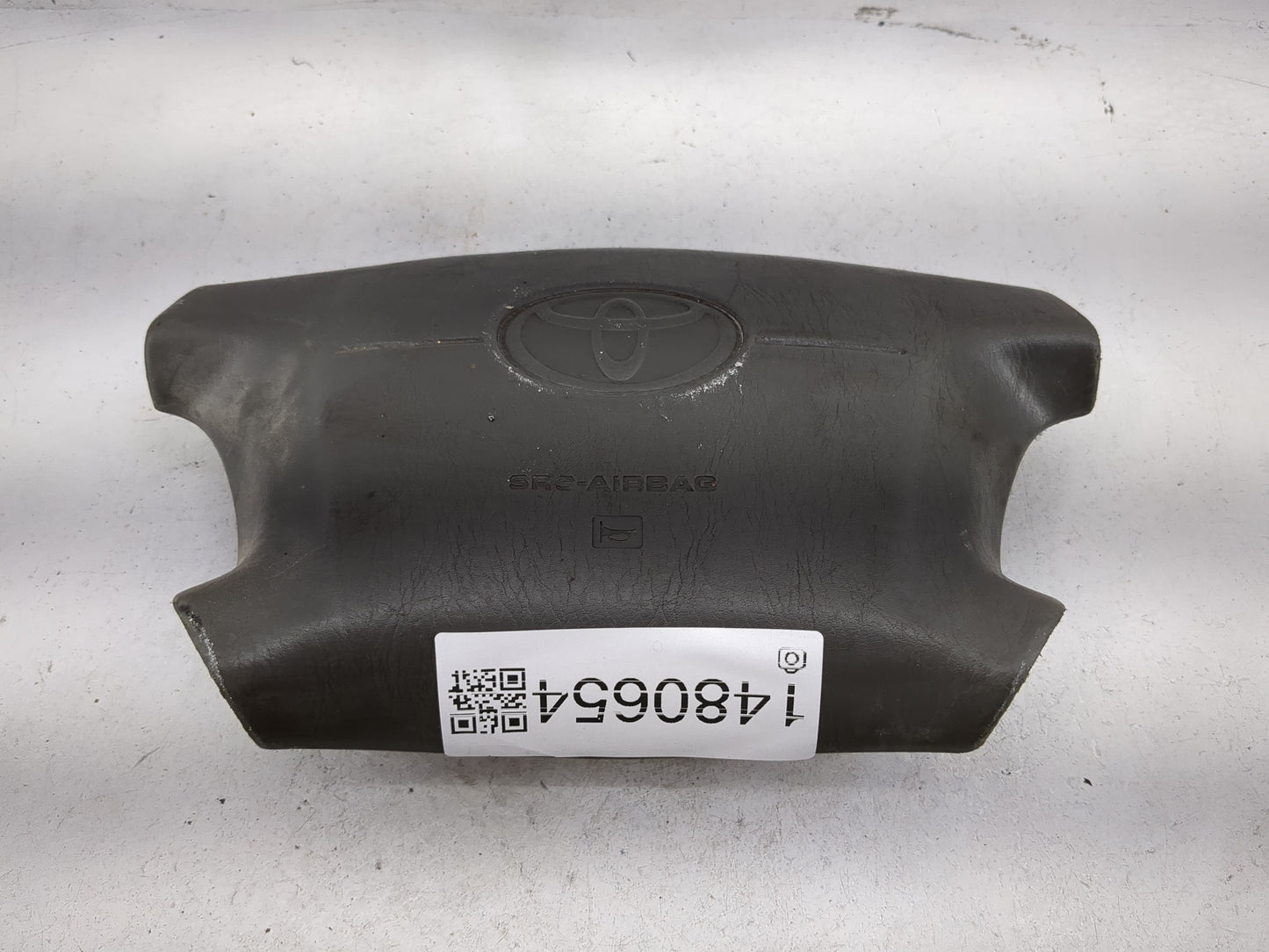 2001-2002 Toyota Corolla Air Bag Driver Left Steering Wheel Mounted Fits Fits 2000 2001 2002 2003 2004 2005 OEM Used Auto Pa