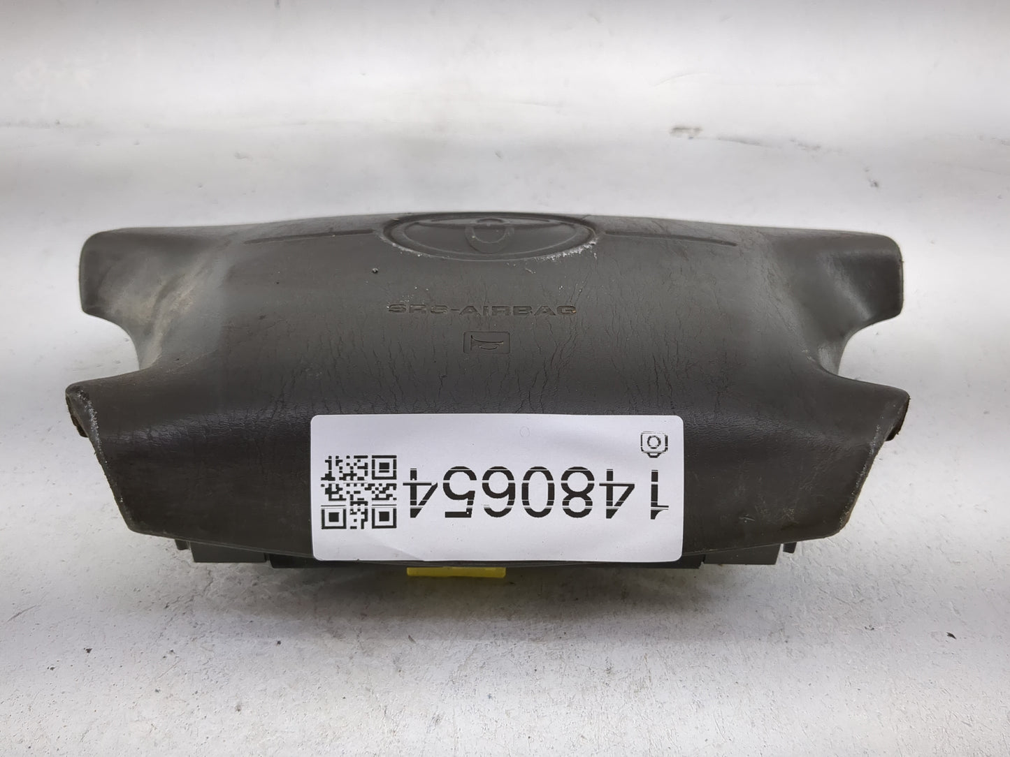 2001-2002 Toyota Corolla Air Bag Driver Left Steering Wheel Mounted Fits Fits 2000 2001 2002 2003 2004 2005 OEM Used Auto Pa