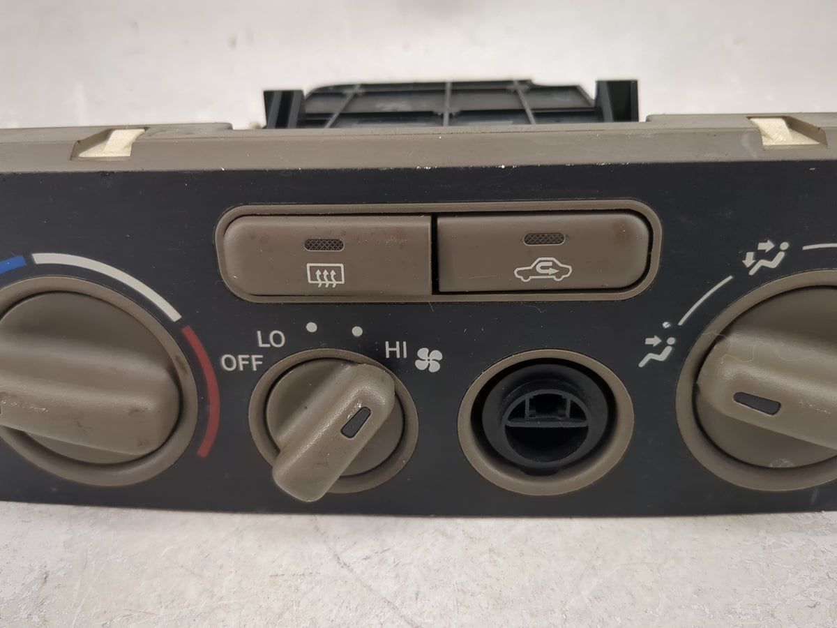 2001-2002 Toyota Corolla Climate Control Module Temperature AC/Heater Replacement P/N:5590002070 Fits Fits 2001 2002 OEM Use