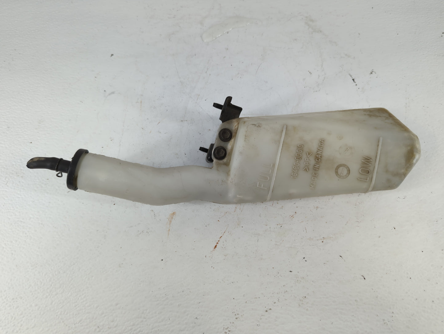 1998-2002 Toyota Corolla Radiator Coolant Overflow Expansion Tank Bottle - Oemusedautoparts1.com
