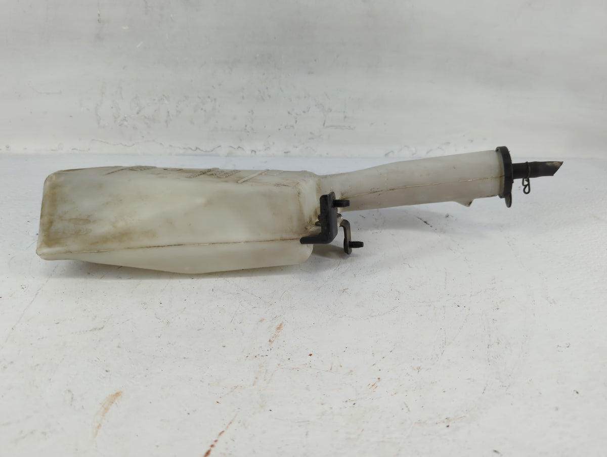 1998-2002 Toyota Corolla Radiator Coolant Overflow Expansion Tank Bottle 695107 - Oemusedautoparts1.com