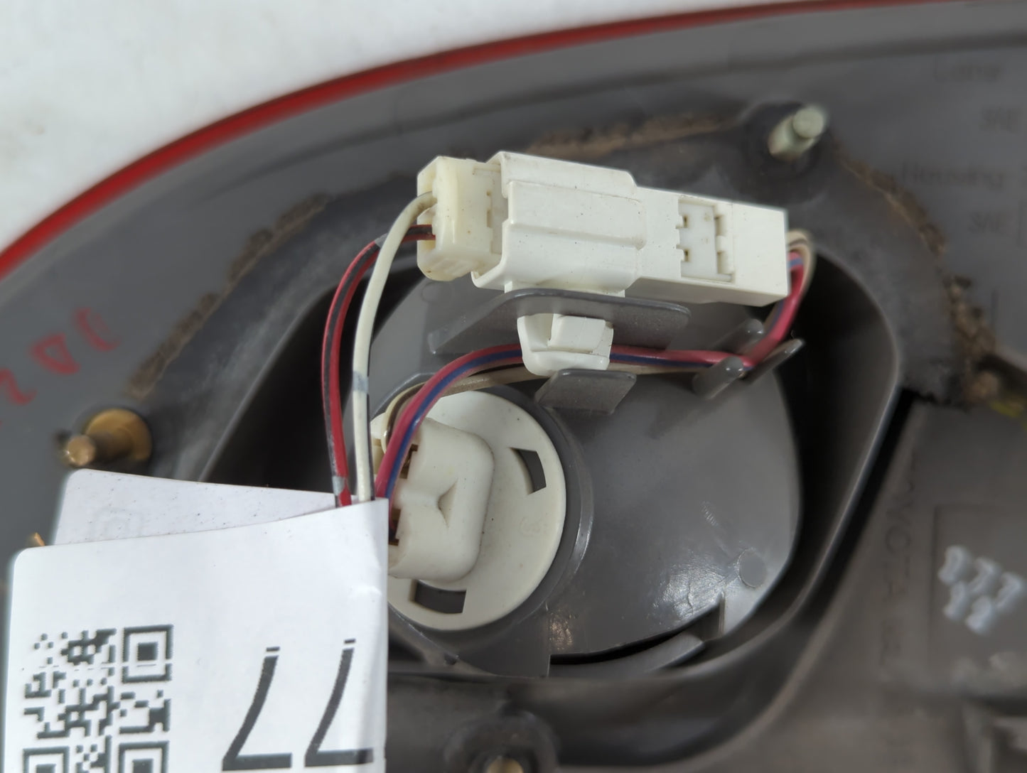 2001-2002 Toyota Corolla Tail Light Assembly Driver Left OEM Fits Fits 2001 2002 OEM Used Auto Parts - Oemusedautoparts1.com