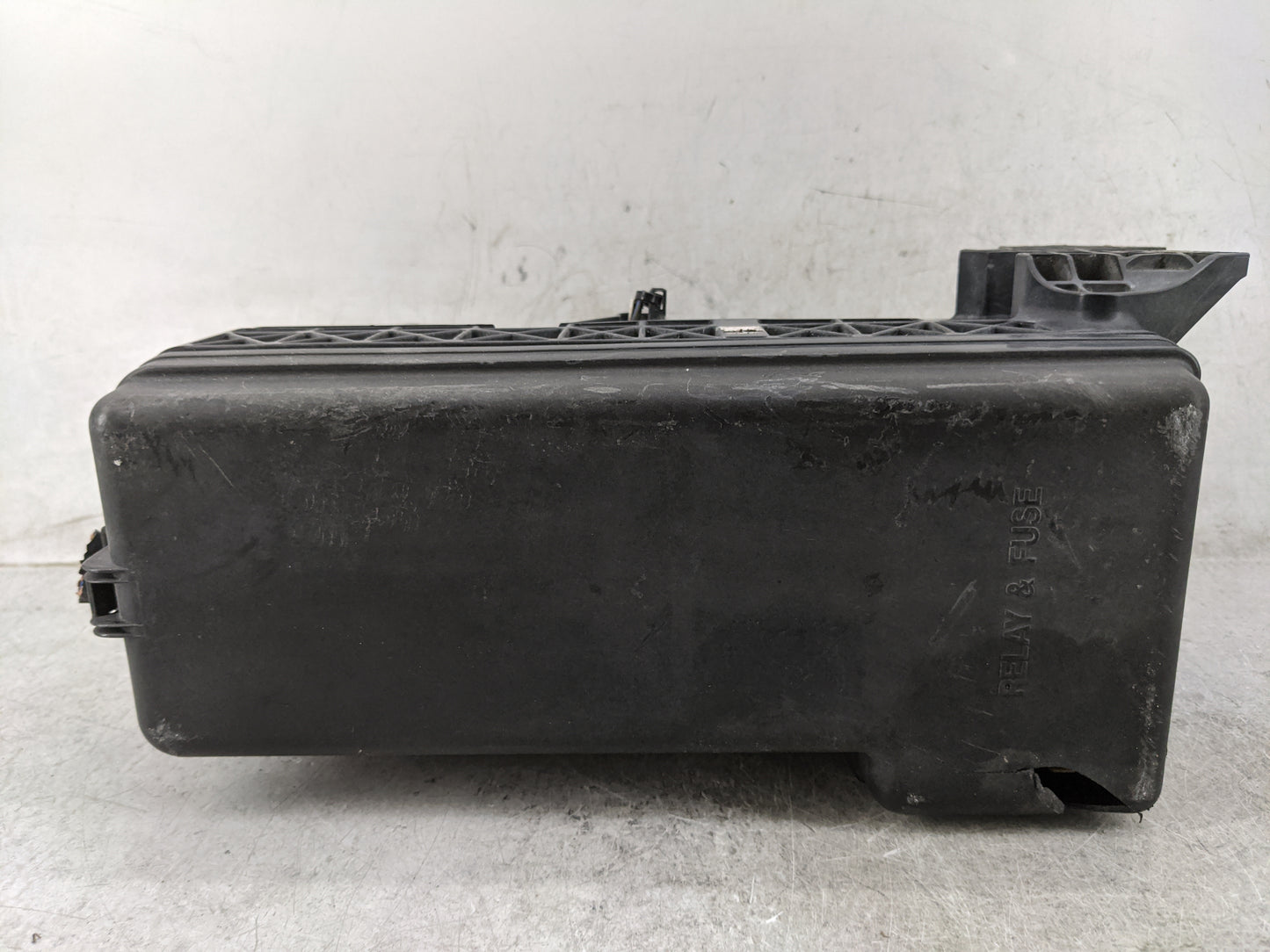 2001-2003 Toyota Highlander Fusebox Fuse Box Panel Relay Module Fits Fits 2001 2002 2003 OEM Used Auto Parts - Oemusedautopa