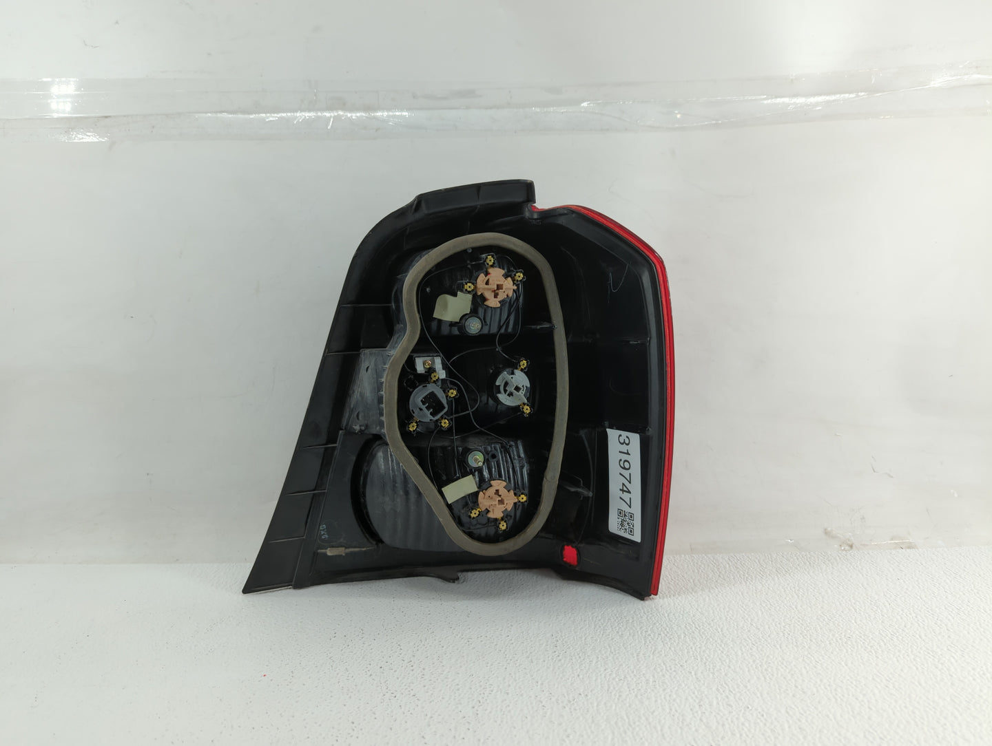 2001-2003 Toyota Highlander Tail Light Assembly Driver Left OEM Fits Fits 2001 2002 2003 OEM Used Auto Parts - Oemusedautopa