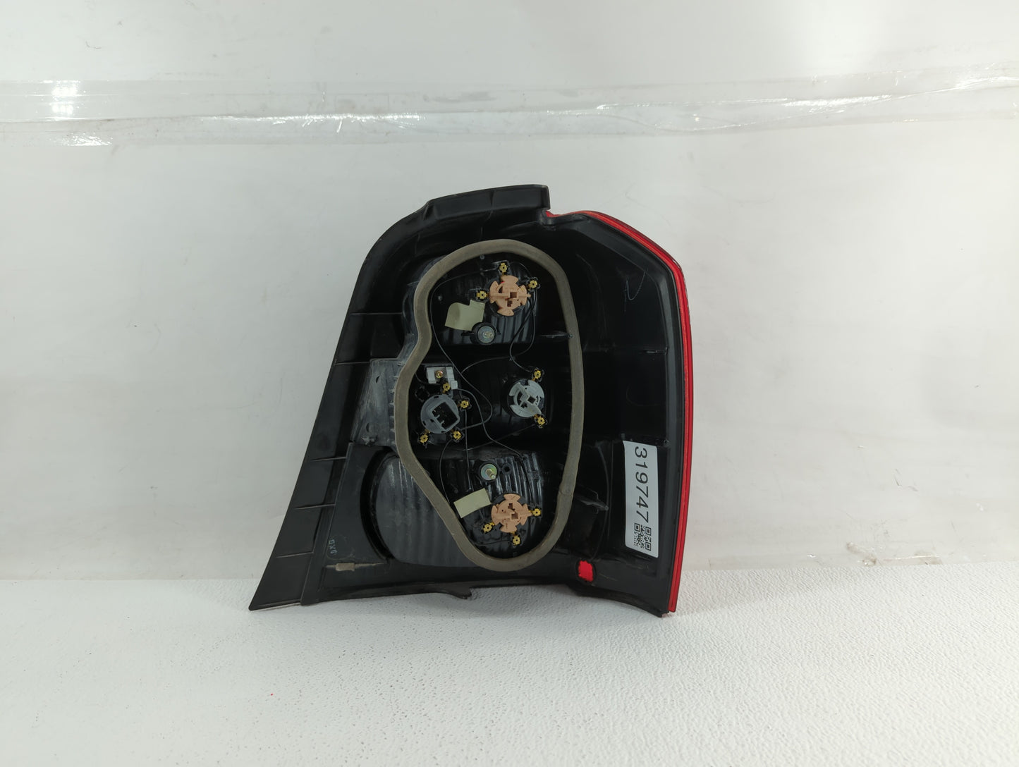 2001-2003 Toyota Highlander Tail Light Assembly Driver Left OEM Fits Fits 2001 2002 2003 OEM Used Auto Parts - Oemusedautopa