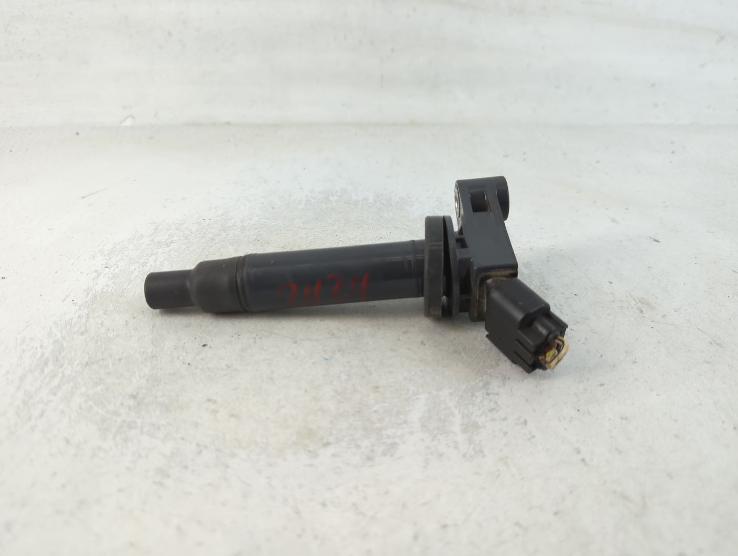 2001-2007 Toyota Highlander Ignition Coil Igniter Pack - Oemusedautoparts1.com