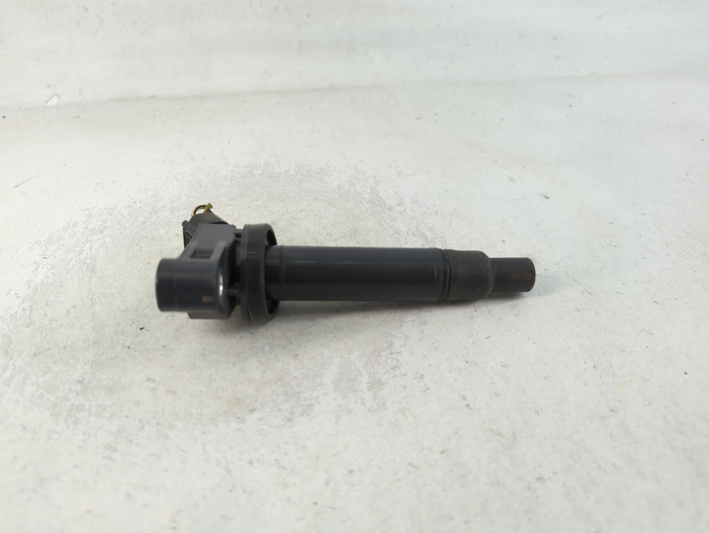 2001-2007 Toyota Highlander Ignition Coil Igniter Pack - Oemusedautoparts1.com