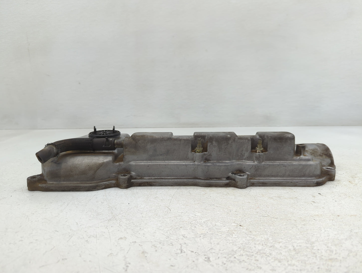 2002 Toyota Highlander Driver Left Cylinder Head Valve Cover Fits OEM Used Auto Parts - Oemusedautoparts1.com