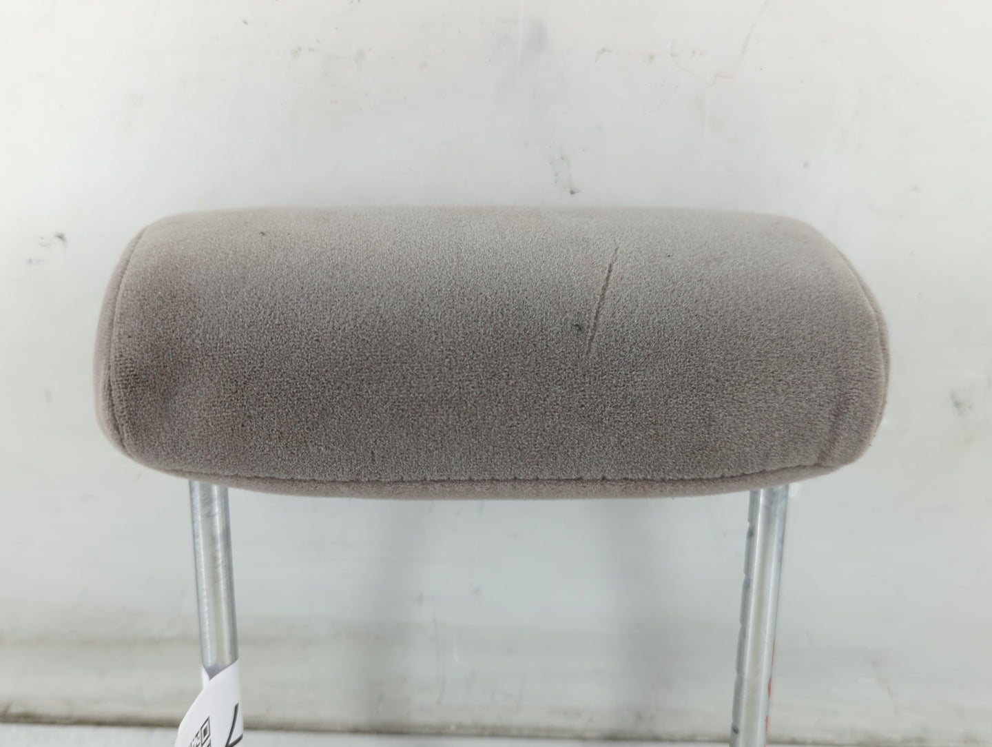 2001-2003 Toyota Highlander Headrest Head Rest Front Driver Passenger Seat Fits Fits 2001 2002 2003 OEM Used Auto Parts - Oe