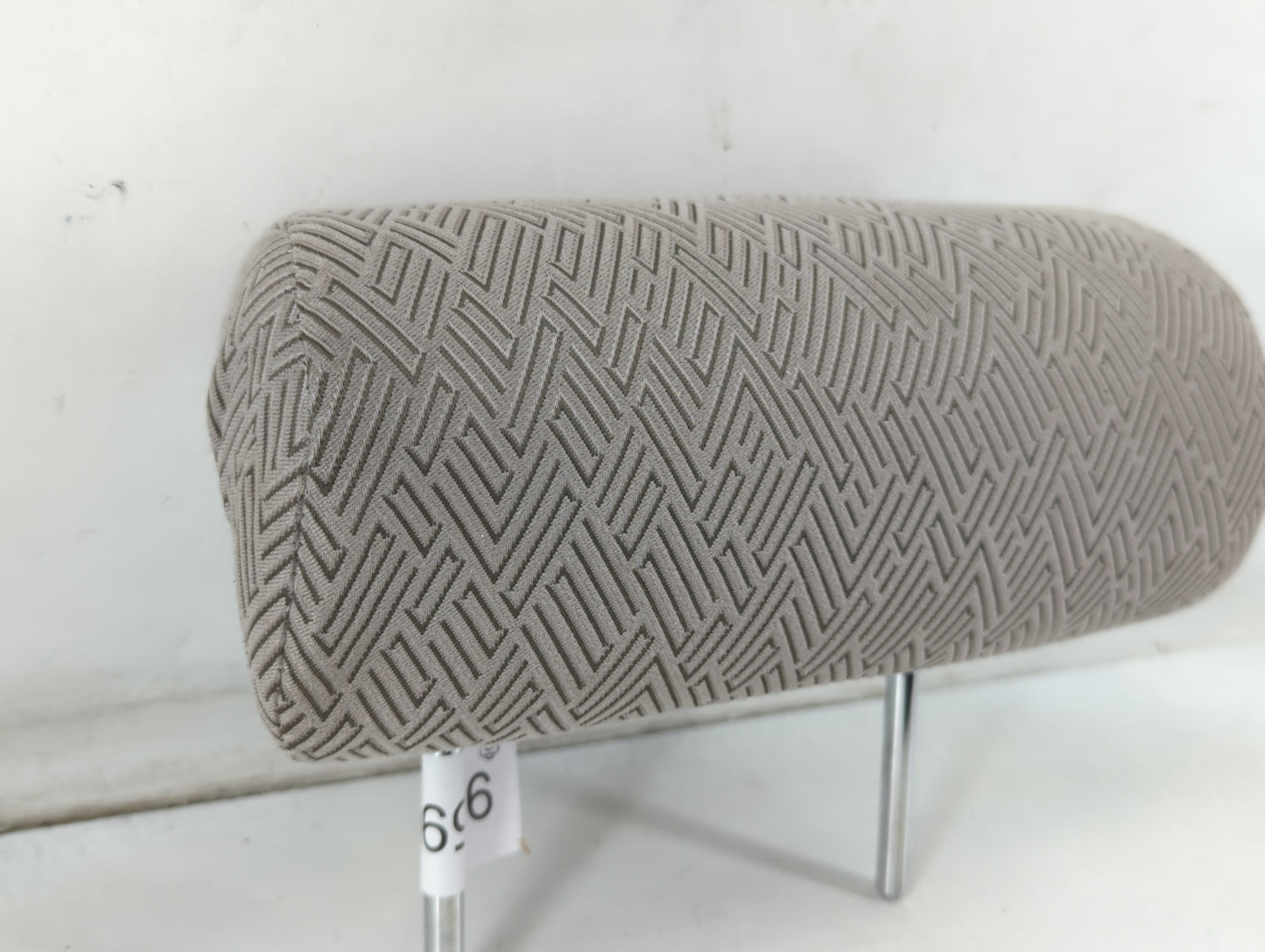 2001-2003 Toyota Highlander Headrest Head Rest Front Driver Passenger Seat Fits Fits 2001 2002 2003 OEM Used Auto Parts - Oe