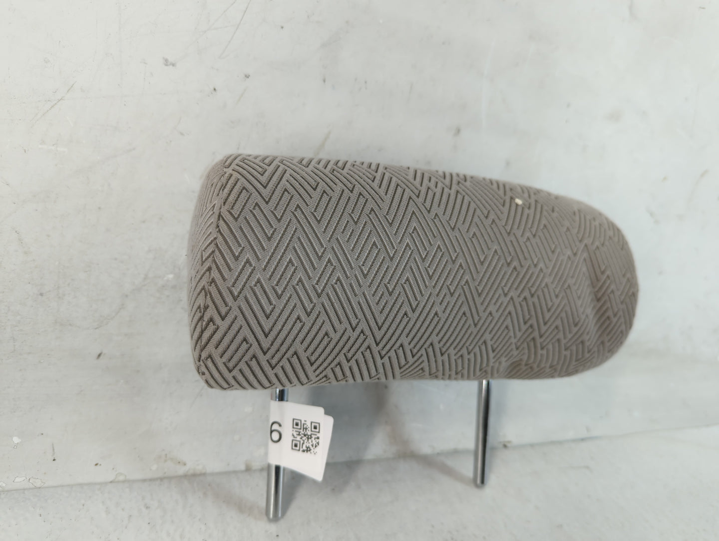 2001-2003 Toyota Highlander Headrest Head Rest Front Driver Passenger Seat Fits Fits 2001 2002 2003 OEM Used Auto Parts - Oe