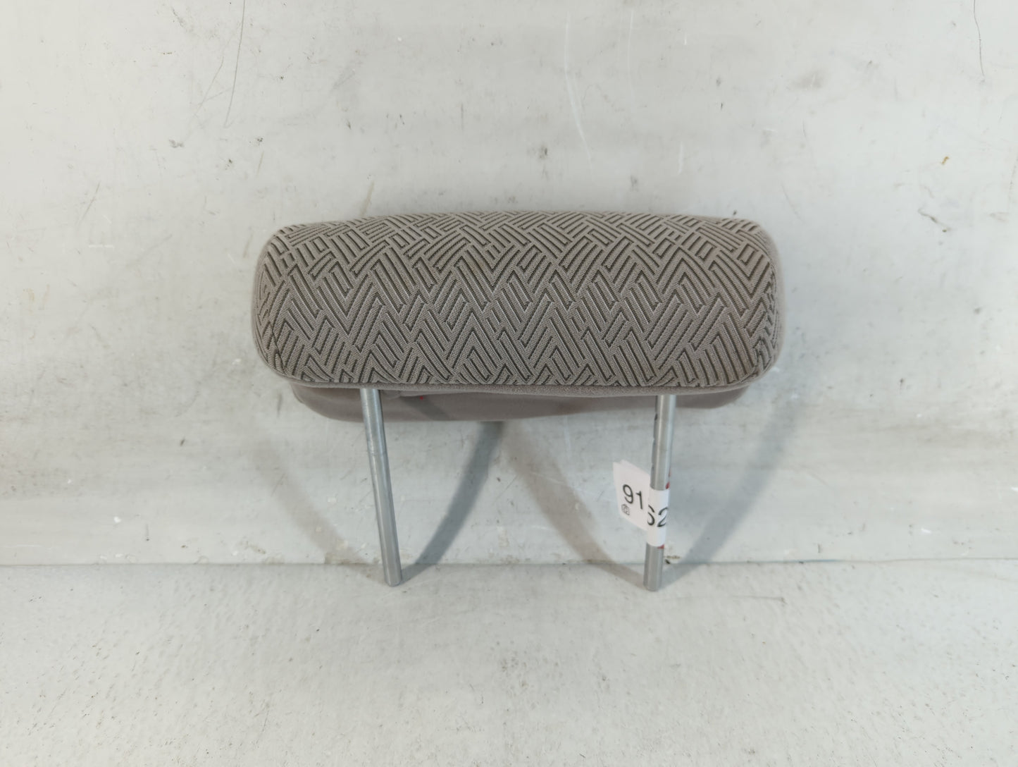 2001-2003 Toyota Highlander Headrest Head Rest Front Driver Passenger Seat Fits Fits 2001 2002 2003 OEM Used Auto Parts - Oe