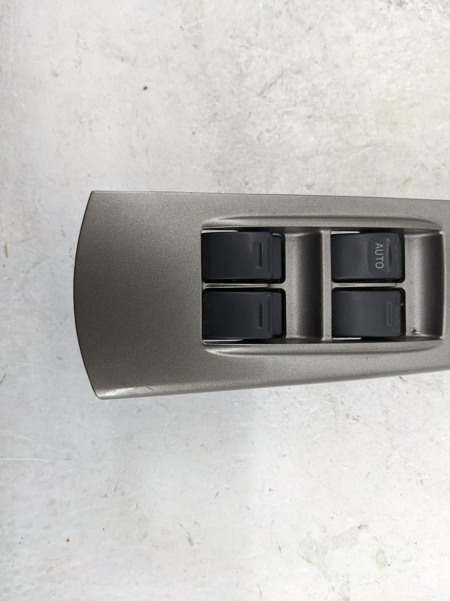 2002 Toyota Prius Master Power Window Switch Replacement Driver Side Left P/N:74232-47030 Fits OEM Used Auto Parts - Oemused