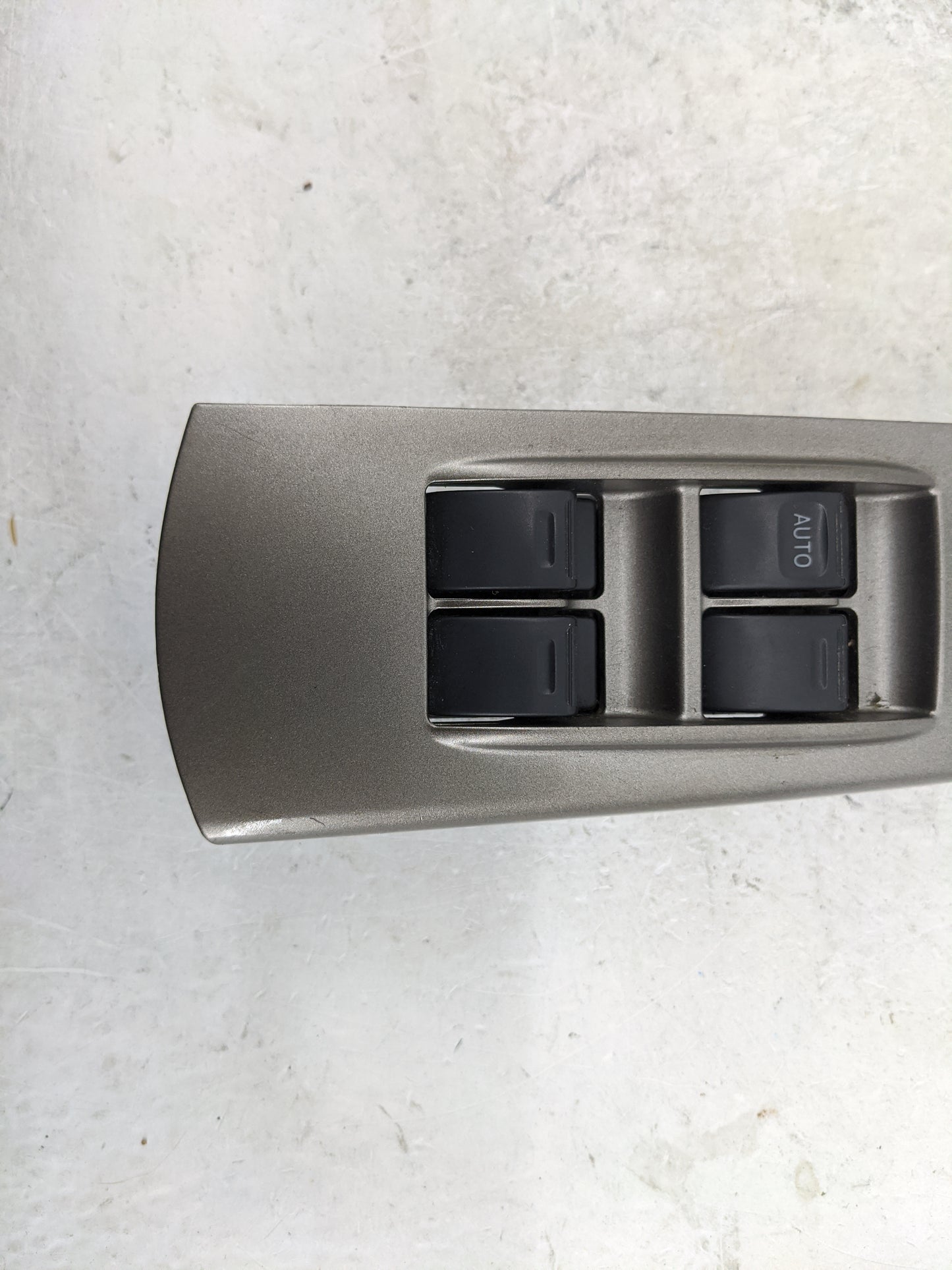 2002 Toyota Prius Master Power Window Switch Replacement Driver Side Left P/N:74232-47030 Fits OEM Used Auto Parts - Oemused