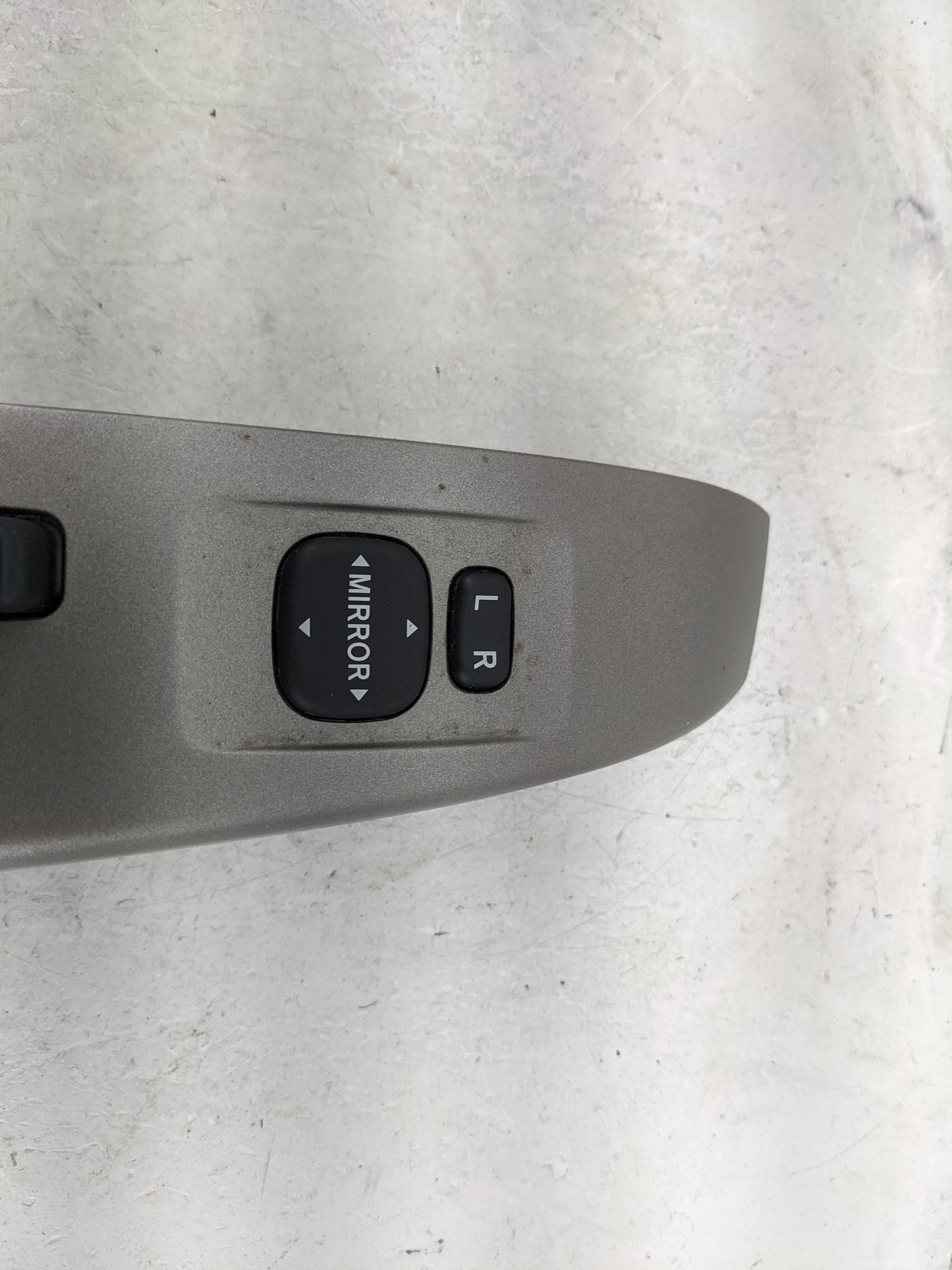 2002 Toyota Prius Master Power Window Switch Replacement Driver Side Left P/N:74232-47030 Fits OEM Used Auto Parts - Oemused