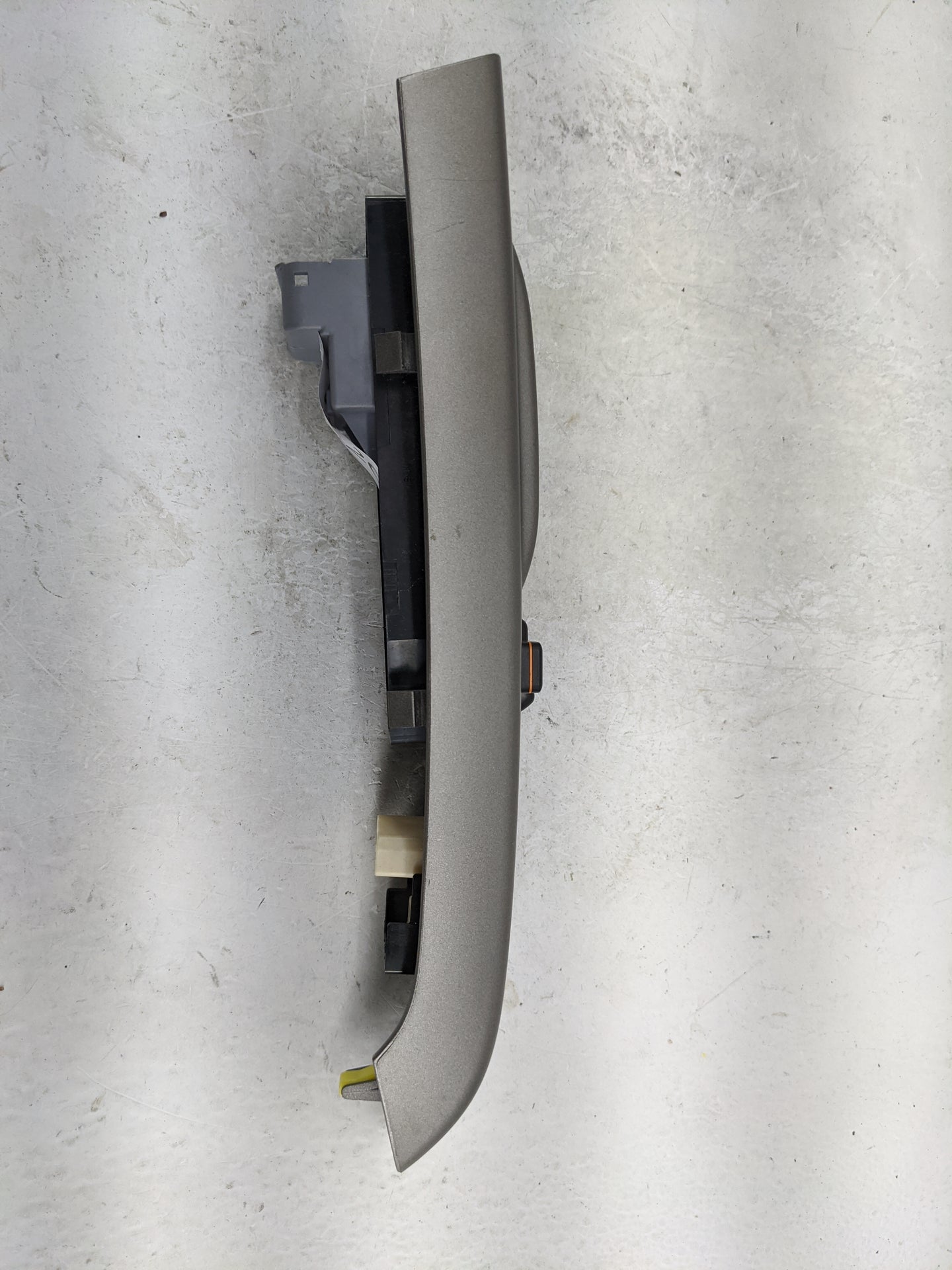 2002 Toyota Prius Master Power Window Switch Replacement Driver Side Left P/N:74232-47030 Fits OEM Used Auto Parts - Oemused