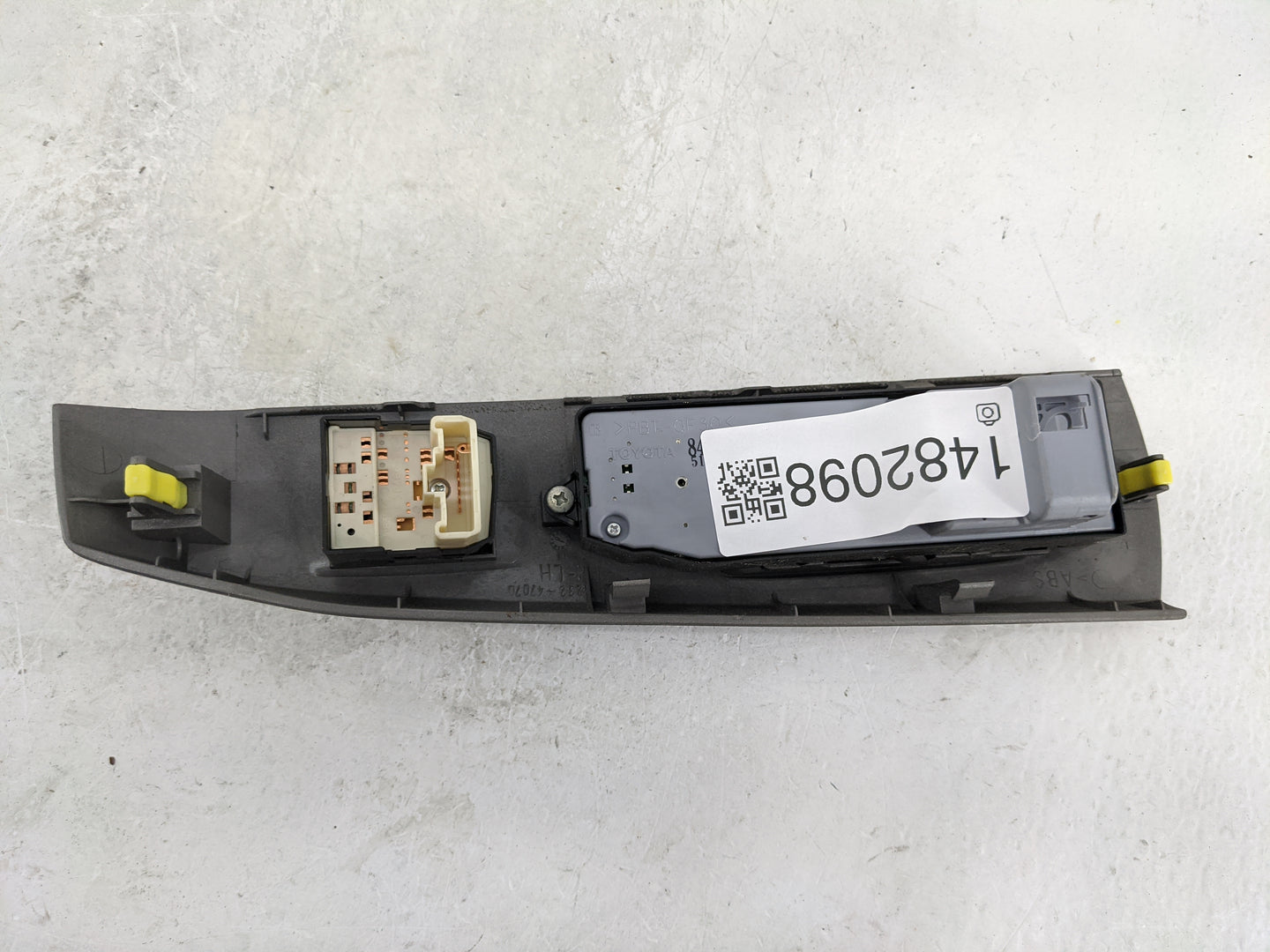 2002 Toyota Prius Master Power Window Switch Replacement Driver Side Left P/N:74232-47030 Fits OEM Used Auto Parts - Oemused