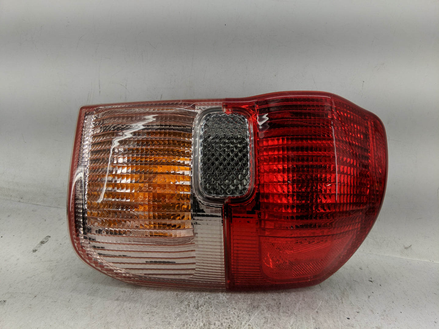 2001-2003 Toyota Rav4 Tail Light Assembly Passenger Right OEM Fits Fits 2001 2002 2003 OEM Used Auto Parts - Oemusedautopart