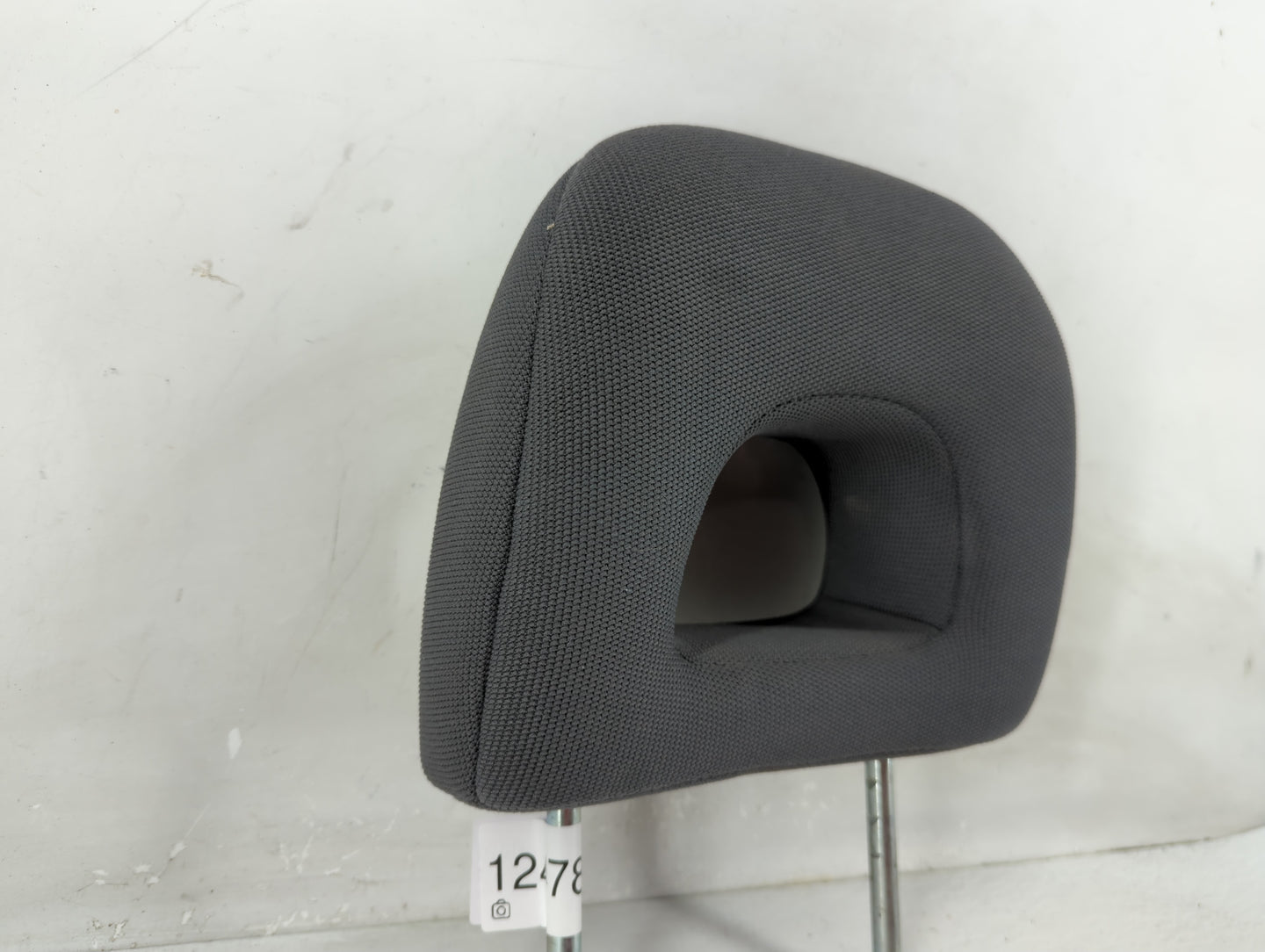 2002 Toyota Rav4 Headrest Head Rest Front Driver Passenger Seat Fits OEM Used Auto Parts - Oemusedautoparts1.com