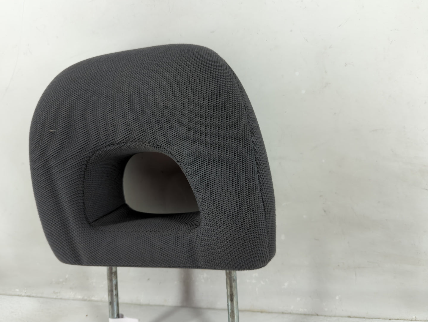 2002 Toyota Rav4 Headrest Head Rest Rear Seat Fits OEM Used Auto Parts - Oemusedautoparts1.com