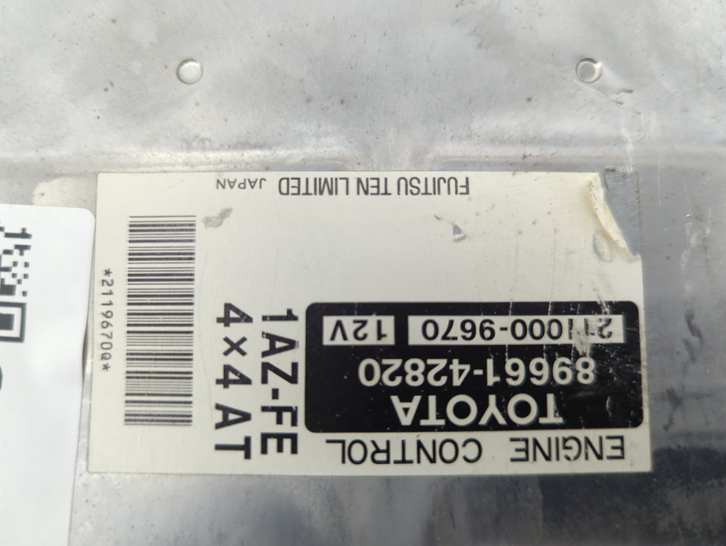 2001-2002 Toyota Rav4 PCM Engine Control Computer ECU ECM PCU OEM P/N:89661-42820 211000-9670 Fits Fits 2001 2002 OEM Used A