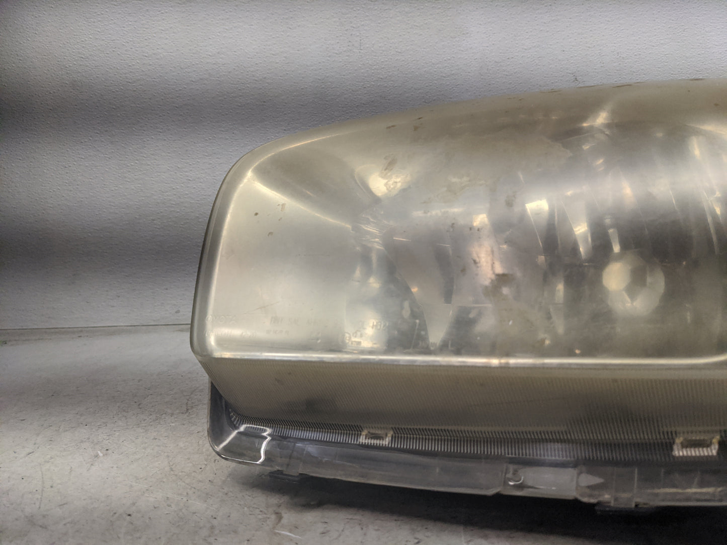 2001-2003 Toyota Rav4 Driver Left Oem Head Light Headlight Lamp - Oemusedautoparts1.com